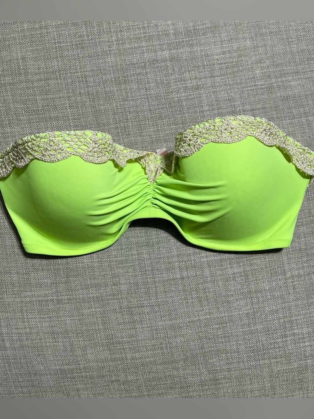 Vintage Victorias Secret Strapless Ruched Bandaeu Swim Top Green Crochet 36D